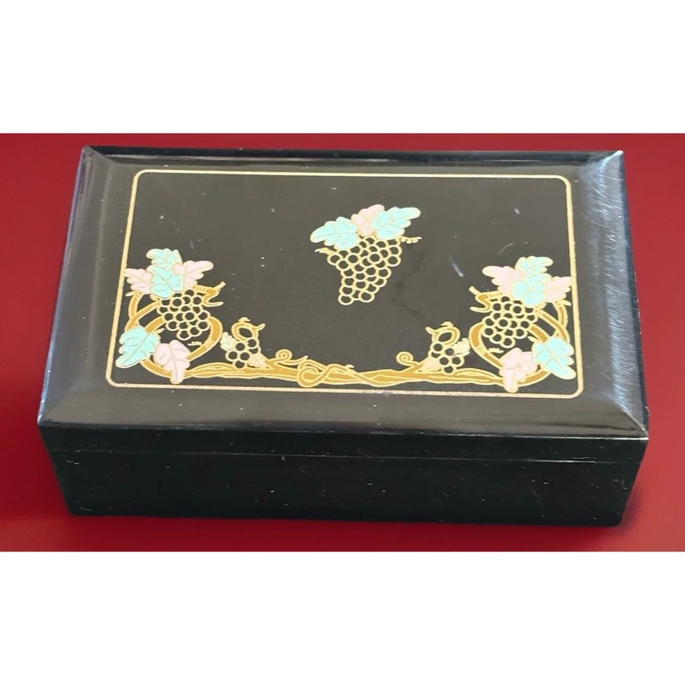 South Dakota Gold Co Lacquer Jewelry Box w Mirror Black Hills Small Grape Design